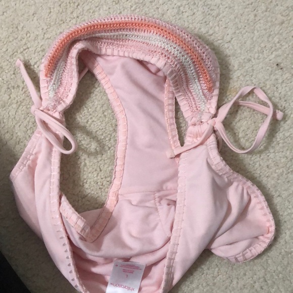 Xhilaration ruched back crochet tie bikini bottom - Picture 5 of 5